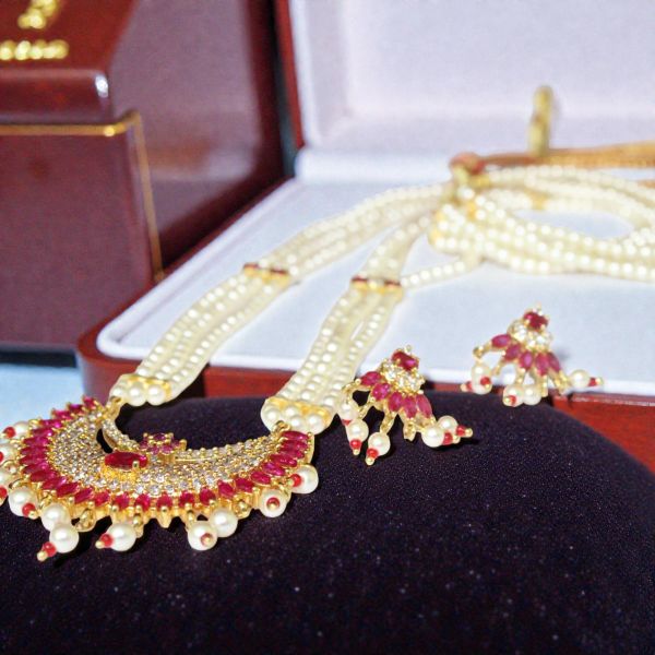 Ruby Moon Imitation Pearl haar Set